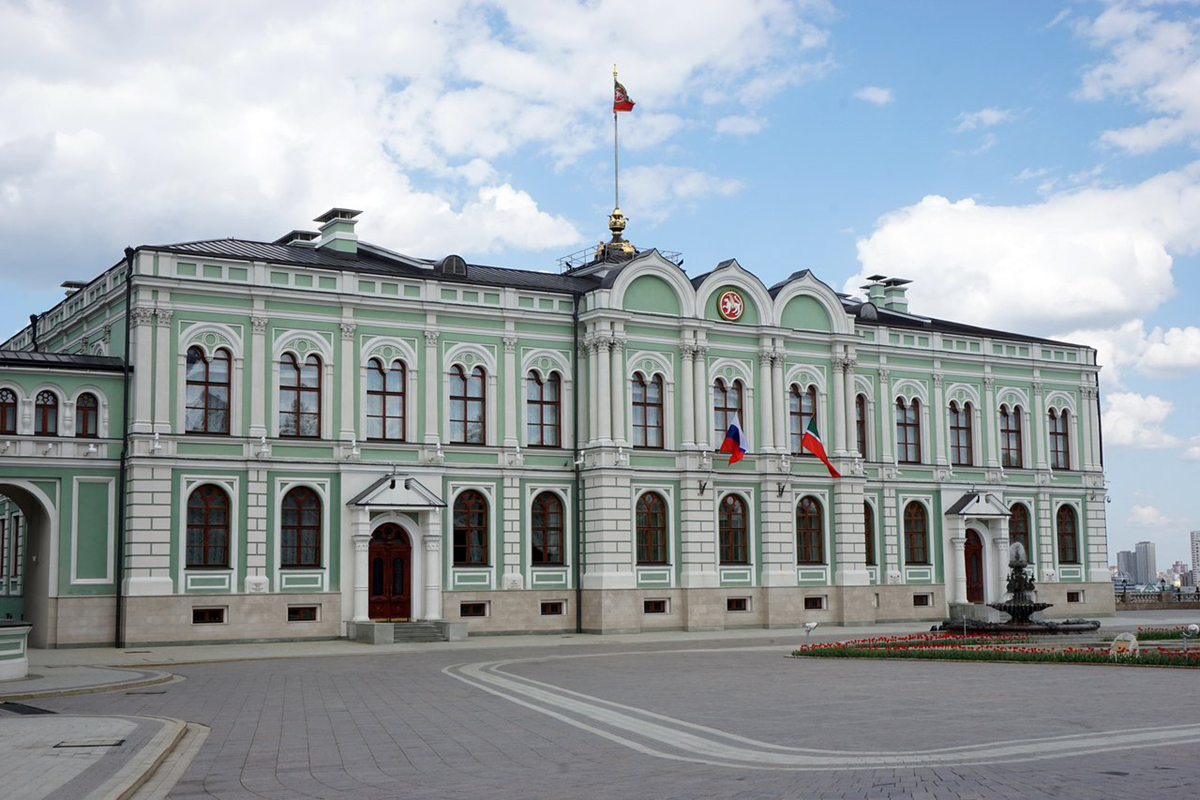 Salt: главное здесь, остальное по вкусу - Президентский дворец в Казани / Wikimedia