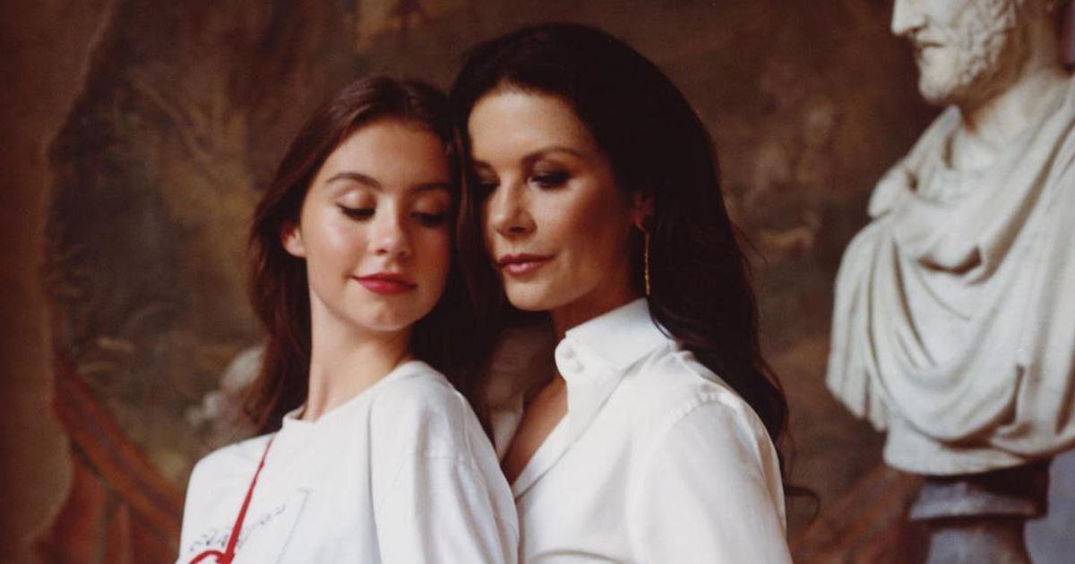 Salt: главное здесь, остальное по вкусу - Кэтрин Зета-Джонс с дочерью Кэрис снялась в рекламной кампании Fendi